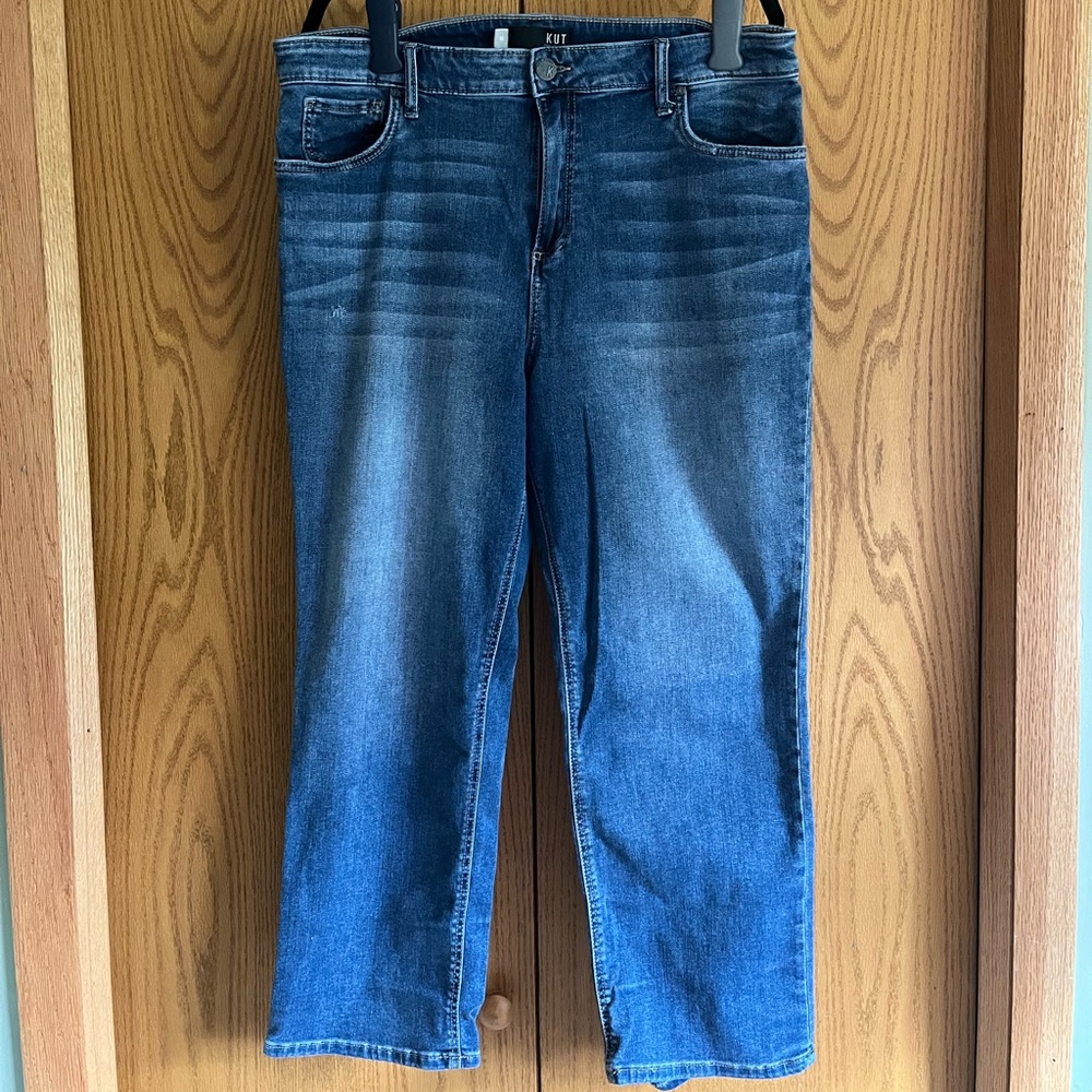 Kut from the Kloth Elizabeth Crop Straight Leg Jeans